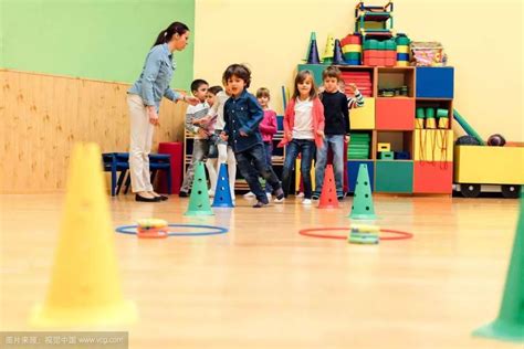 教室秒变“游乐场”，冬季幼儿园室内游戏新玩法