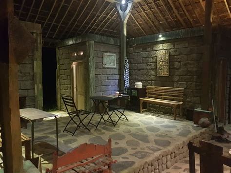 TEPI SAWAH LODGE & RETREAT (Penebel) - Inn Reviews, Photos, Rate ...