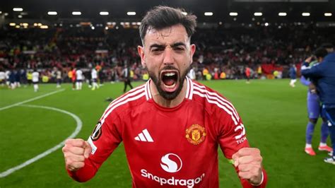 Bruno Fernandes given deadline to decide over Man Utd future amid Saudi ...