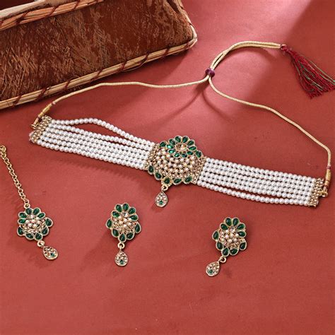 Buy Green & White Kundan & Pearl Choker Necklace Set Online | Sukkhi ...