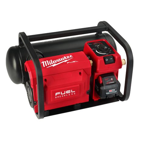 Milwaukee M18 FUEL Cordless 2-Gallon Quiet Portable Air Compressor ...