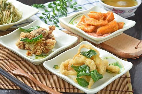 Chi Lao E Fried Chicken and Cold Noodles, Minquan West Road Station - Klook