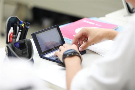 Student Enrollment Form HTML Java 的图像结果