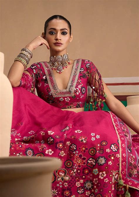 50+ Fancy Blouse Designs That Serve the Ultimate D-day Looks