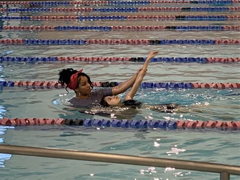 Free Swim Lessons 的图像结果