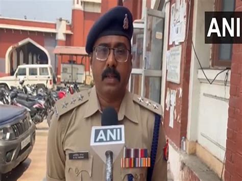 Uttar Pradesh: Youth arrested for creating reel by lying on railway ...