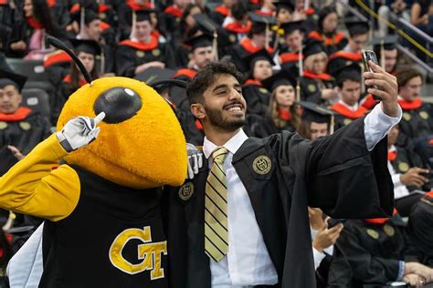 Georgia Tech Graduation 的图像结果