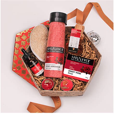 Buy Soulflower Diwali Rose Beauty Kit & Gift Box Luxe Gift Pack For Her ...