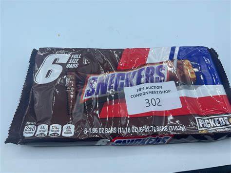 Lot - 6 full size snicker bars
