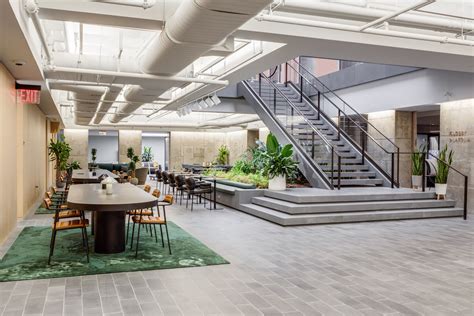 780 Third Avenue - New York Offices