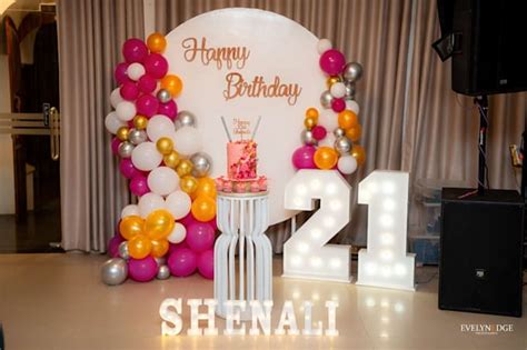 Simple Design 的图像结果