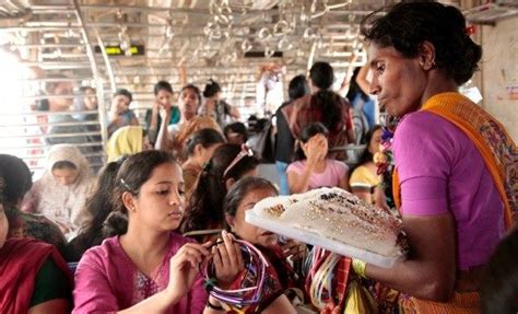 Mumbai Local Train Stations 的图像结果
