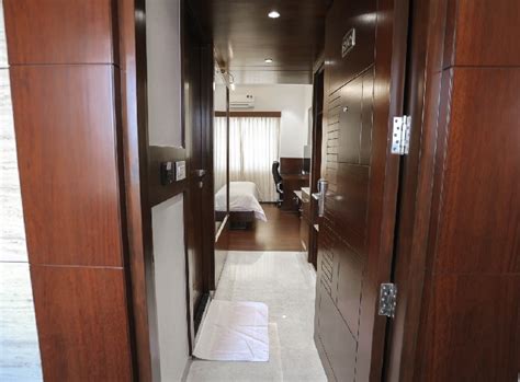 Executive Rooms | Lakshmi Towers