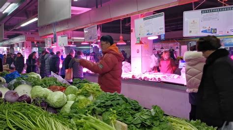 【2020年农历新年前中国物价调查】中国江苏南京郊区菜场蔬菜价格调查 - YouTube