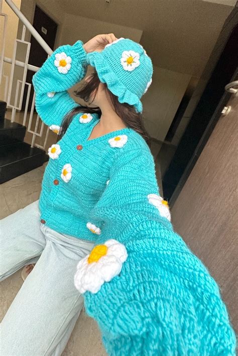 Blue Daisy Beanie – SUGERCANDY