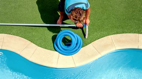 Top Secrets to Keeping Your Swimming Pool Decking Pristine ‐ Flamingo Pools