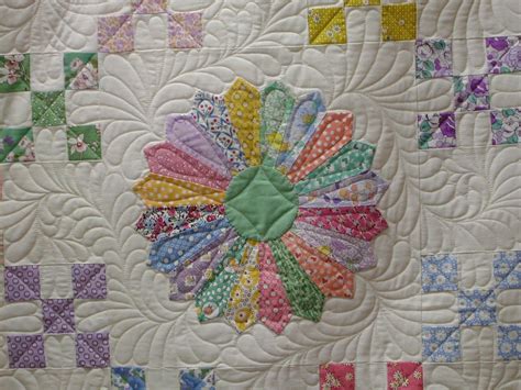 Dresden Plate Quilt Patterns 的图像结果