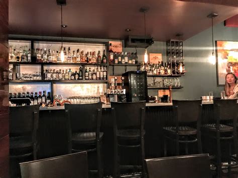 Local Dining Restaurants 的图像结果