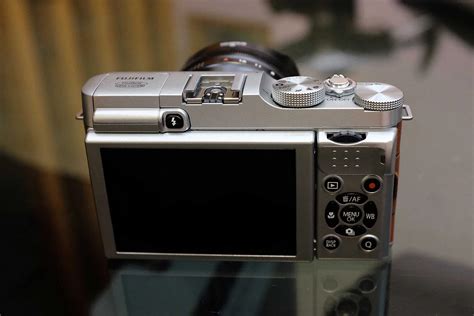 Fujifilm X-M1 body Thế giới máy ảnh số