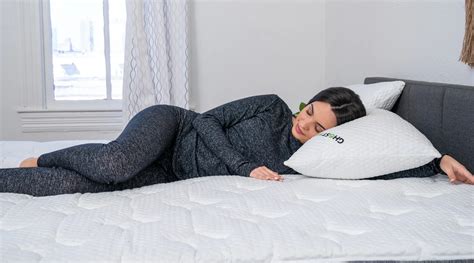 How to Fix Shoulder Pain From Sleeping on Your Side | GhostBed®