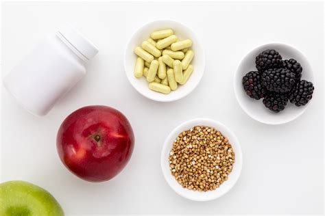 Quercetin: Benefits, Side Effects, Dosage, and Interactions