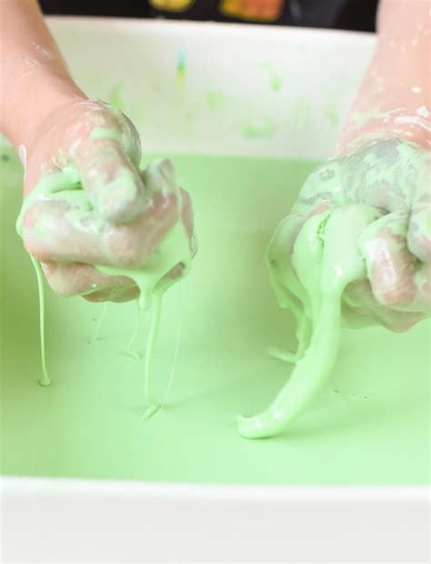 How To Make Oobleck Without Cornstarch? - Busy Little Kiddies