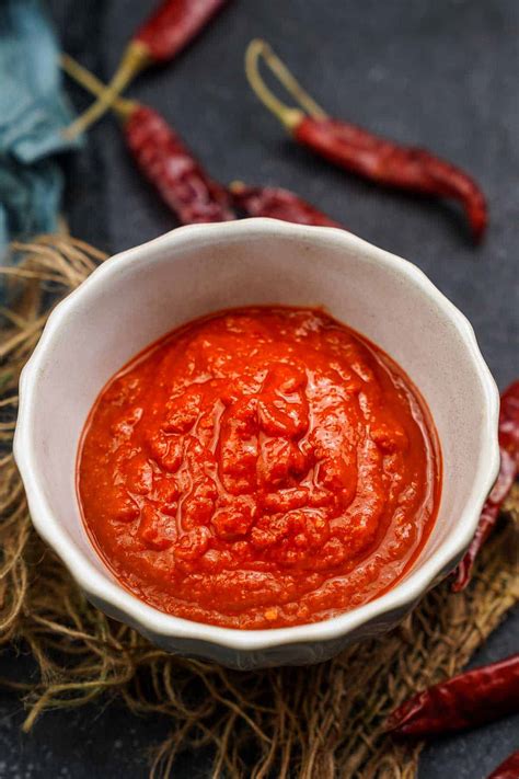 Asian Red Chili Paste Recipe (Plain + With Seasoning) + Video