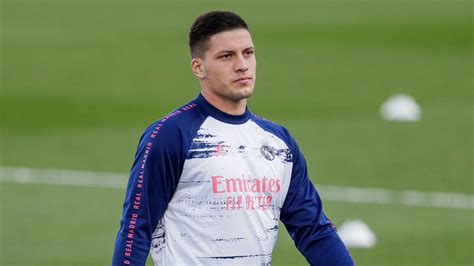 Arsenal want Luka Jovic on loan if Dusan Vlahovic move fails - Paper ...