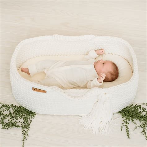 Carry Cot | Ivory – Finn + Emma