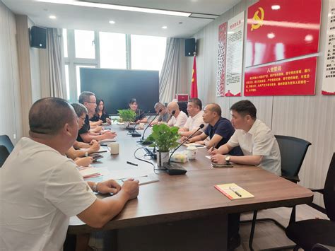 集团党委委员、副总经理王向东带队到漳州外贸公司开展调研工作