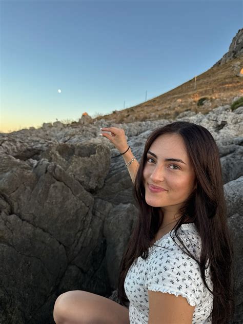 Maya Grell (@mayagrelll) • Instagram photos and videos