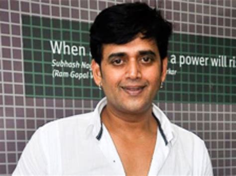 Ravi Kishan turns 56, once got beaten up by father for playing 'Sita'
