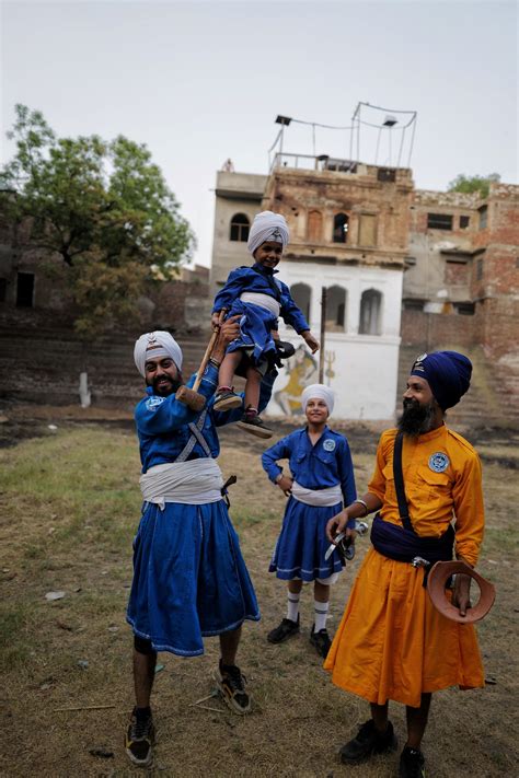 Expedition Borderlands on discovery+ is a cross-border exploration of ...