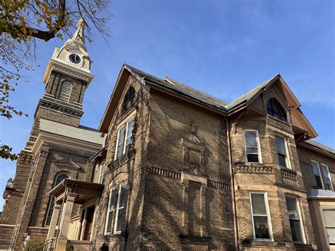 Urban spelunking: St. Hyacinth Catholic Church, built in 1883