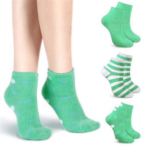 Amazon.com : Tarpop 3 Pairs Aloe Socks Moisturizing Spa Socks for Dry ...