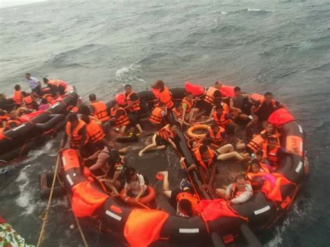 泰国普吉岛两艘载百人游船倾覆，至少七名游客失踪 - 国际视野 - 华声新闻 - 华声在线