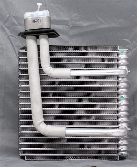Hyundai 97610-38000 A/C Evaporator Core : Amazon.in: Car & Motorbike