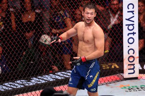 Rakhmonov suffered a serious injury before the fight with Thompson ...