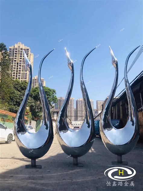 不锈钢雕塑-湖北省武汉市案例工程-央美雕塑
