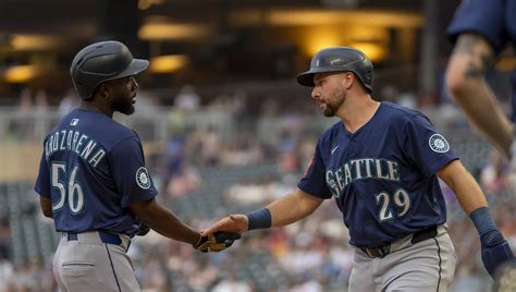 Cal Raleigh praises bullpen brilliance as Mariners' relievers dominate ...