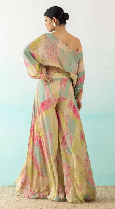 Contemporary Clothing & Ethnic Wear By Basanti Kapde Aur Koffee