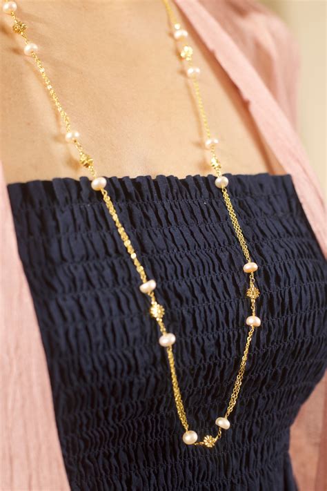 BUTTON PEARL AND FLOWER LONG CHAIN NECKLACE – Heer House Of Jewellery