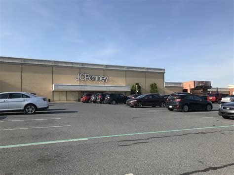 Best retail photos of the summer