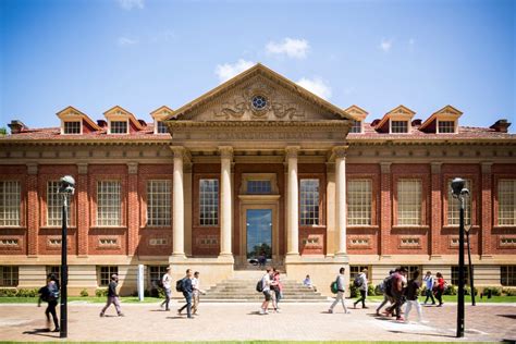 墨尔本拉筹伯大学是一个怎样的大学_蔚蓝留学网