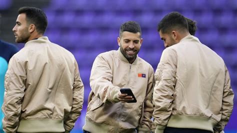 Barcelona legend Jordi Alba set to depart from club after terminating ...