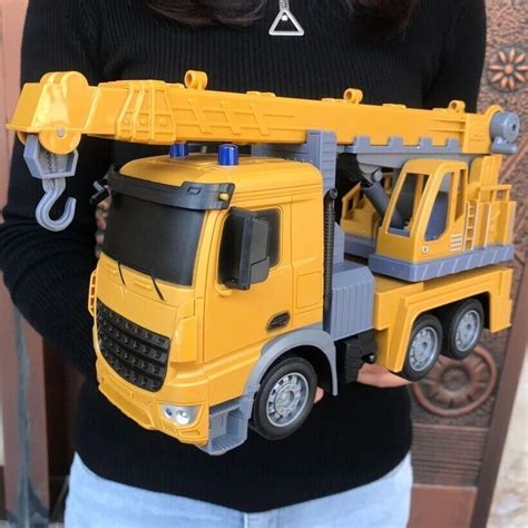 Buy Powerful Motorized RC Crane Truck Construction Toy - Remote Control ...
