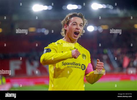 Bergen 20251029. Bodø/Glimt's Patrick Berg celebrates after the victory ...
