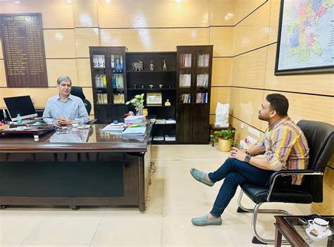 Jamshedpur ex mla kunal meets chief secretary - बहरागोड़ा के पूर्व ...