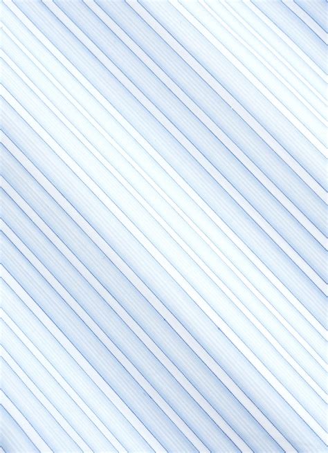 Light Blue Striped Classic Collar Shirt in Egyptian Cotton | SUITSUPPLY