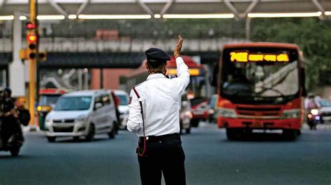 Ghaziabad Traffic Police Issues 2.3 Lakh Challans, Collects Rs 39 Cr ...